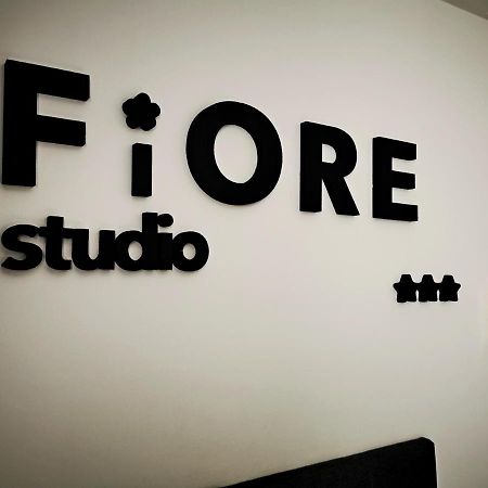 Fiore Self Check-In Осиек Екстериор снимка